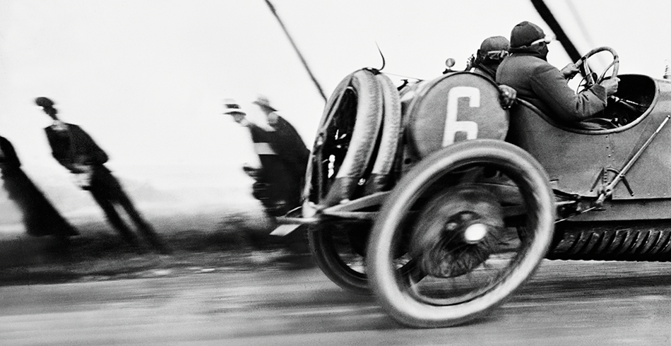 Jacques-Henri Lartigue: Grand Prix de l’ACF, Circuit de Dieppe, 26 juin 1912, 30 x 40 cm