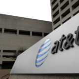 Kartellwächter nehmen AT&T-Deal erneut ins Visier