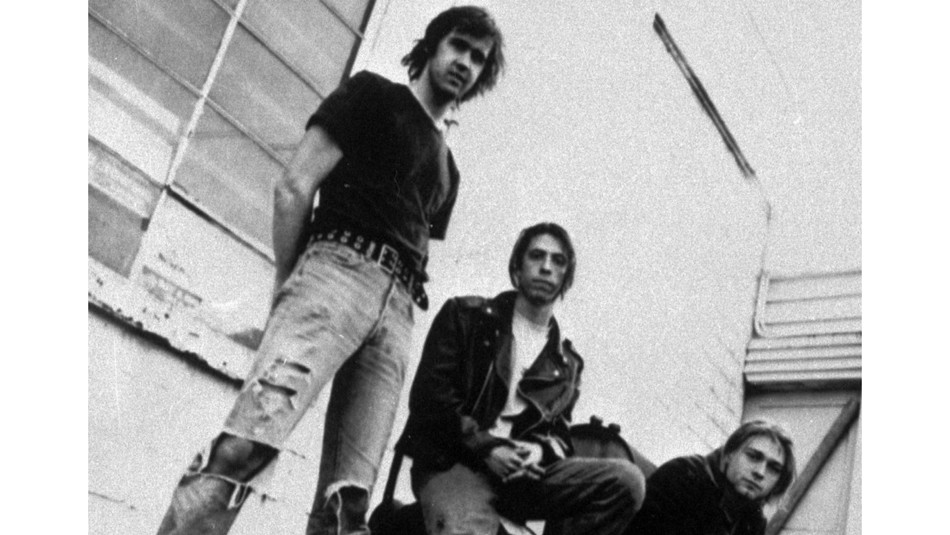Mit dem Bassisten Krist Novoselic gründet er 1987 die Band Nirvana. Das Debütalbum «Bleach» ersc